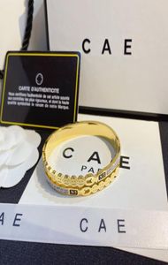 Europa America Fashion Style Bracelets Women Banglet Designer Letter Bracelet Crystal 18K Gold Bated Antexless Wedding Amante1583408