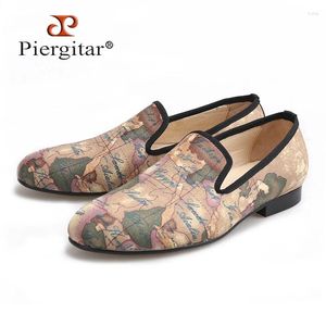 Casual Shoes Piergitar Handcraft Men Stoff mit Globe Druck britisches Design Raucher Slipper Party -Ladungsstoffe