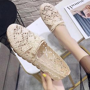 Swobodne buty Summer Kobiety puste mokasy oddychające MESH Panie Koreańskie koronkowe poślizg na beżowych tłuszczach zapatos de Mujer 2024