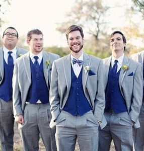 Grey Wedding Groomsmen Tuxedos Classic Style Classic Tre pezzi Royal Blue Glet su misura per spicchi per spicchi su camicia pantaloni 3651840