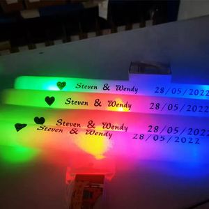 LED Glow Sticks Parıltı Köpük Çubukları Özelleştirilmiş Kişiselleştirilmiş yanıp sönen çubuklar Aydınlatıcı Batonlar asası Karanlık Düğün Parçasında Karşılaşma 240401