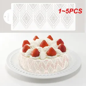 FESTIDADES DE FESTIDAS 1-5pcs estilo açúcar plástico peneira de molde fondant estêncil estêncil de casamento oco bolo de casamento de borda de borda modelo de assadeira Ferramentas