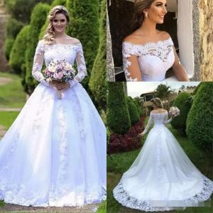 Elegant Off the Shoulder Ball Gown Wedding Dresses Scalloped Lace Applique Sweep Train Country Wedding Bridal Gowns