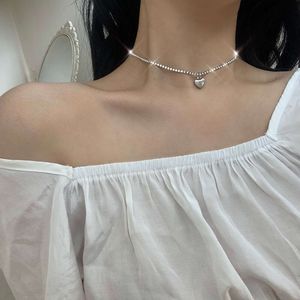 Water Diamond Love Necklace for Women's Minimalist Instagram Cold and Indifferent Style Clavicle Chain, Crowned Design Choker Neckchain