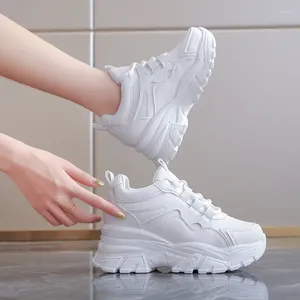 Scarpe casual per le sneaker vulcanizzate da donna solide donne in vendita 2024 donne con lata