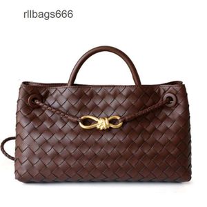 Topp klassiska axelväskor Lady Handbag Woven Designer Andiamo Layer 29cm Bottegs Cowhide Metal Bag Läder Totes Venetas Rope Luxury Buckle Women's High One NSR2