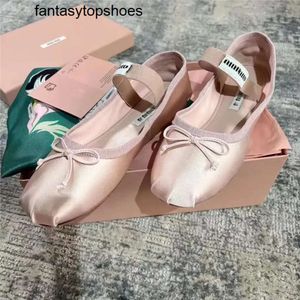 Miui Mivmiv LUXURY Paris Ballet Fashion Designer Professional Dance Shoes 2024 Satin ballerinas mm Platform Bowknot Shallow Mouth Single Shoe flats sandals 35-40