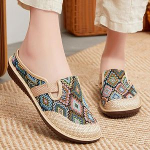 Casual Shoes Women Ethnic Style Flat Slippers Handmade Embroidered Print Round Head Sandals Female Fashion Non-slip Comfort