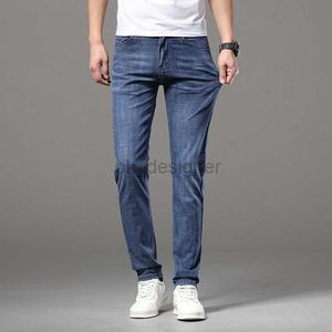 メンズジーンズのデザイナー新しい高品質のトレンディなブランドジーンズメンズトレンディなファッション春/夏の薄いフィットストレートレッグロングパンツ