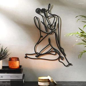 Dekoratif figürinler siyah metal çizgi sanat duvar dekor minimalist kadın vücut soyut demir asma heykel ev oturma odası yatak odası için
