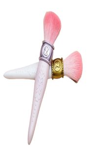 Sälj Les Merveilleuses Laduree Cheekpowderfoundation Brush Cameo Porslin Design Beauty Makeup Blender Borstes Tools6292047