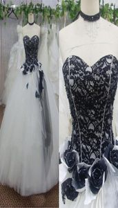 Çarpıcı Siyah Beyaz Gelinlik Victoria Balo Gown Gotik Gelin Gowns Tweetheart yaka boncukları dantel üst el yapımı akış174614