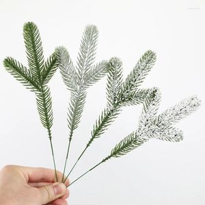 Flores decorativas 24pcs simulados agulha de pinheiro verde planta plástico flor acessórios de natal