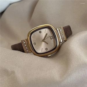 Wristwatches Retro Vintage Watches Fashion Square Diamond Leather Quartz Watch Ladies Wristwatch Clock Gifts Relogio Feminino