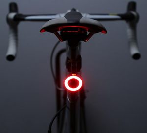 Zacro Multi Lighting -lägen Bicycle Light USB -laddning LED Cykelljus Flash svans Bakre cykelbelysningar för berg Cykelplatsstolpe2975680