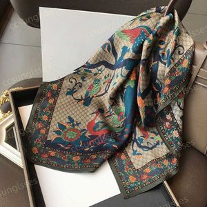 Ggiye Silk Scarvesis真新しいファッションラグジュアリークラシック高品質の高品質の高級シルクスカーフは男性と女性ファッションスカーフに非常に適しています