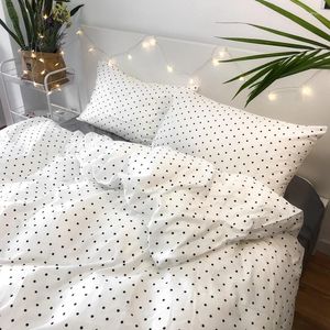 寝具セット白い斑点のあるシンプルなセットモダンなデザイン女の子のためのふわふわジェゴスデカマー4ピーススーツBD50CJ