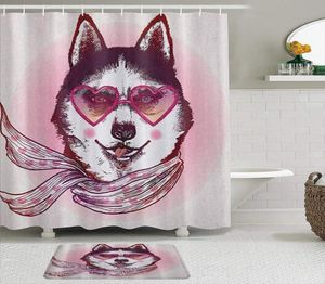 Cortina de chuveiro de tecido e tapetes Sethipster Husky Dog com óculos de sol Hearts e lenço de moda de moda de animais de água à prova de água Bath5702504