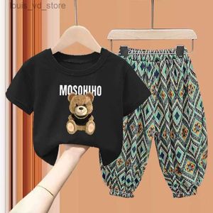 Одежда Sumping Summer Bay Boy Одежда детская девочка мультфильм -медведь штопки и клетчатые брюки.