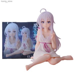 Action Toy Figures 9cm Anime Figure Wandering Witch Elaina Sexig Vit Pyjamas Sitt Pose PVC Figurinbil Audio Dekoration Samling Ornament Y240415