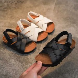 Sandaler 2023 Summer Kids Pu Leather Sandals Baby Girls Casual Shoes Barn Beach Sandals Boys Brand Black Shoes Fashion Sandals T240415