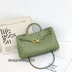 Bolsas de mão para o ombro de couro bolsas femininas venetas tecidas cassetes clássicas designer leste/oeste small design bottegs inverno novo estilo e feminina oi4r