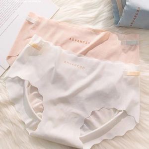 Mutandine femminili Colore solido Ice Silk Sweet Cotton Crotch Middle Brief Middle Blieve biancheria bianche