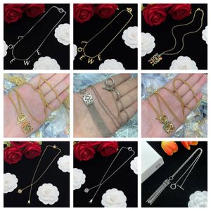 New Classic Fashion Pendant Necklaces for women Elegant Leaf locket Necklace Choker chains Designer Jewelry Plated gold girls good party Gift Accessories