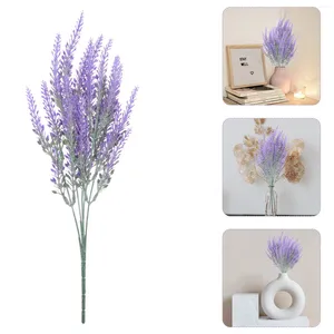 Flores decorativas 5 PCs vaso de lavanda Artificial Flower Outdoor Decor Decor Plantas de plástico