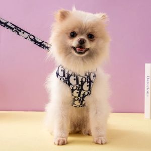Mode Luxusdesigner Haustierhundkabelbärte Hunde Brust und Rückset kleiner mittelgroße Hundekragen Haustierband Hunde Leine Lieferungen Französisch Bulldog Chihuahua Schnauzer