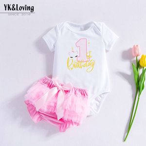 23 Jahre Neues Baby Wear Sommer kurzärmeliger Overall mit doppelseitiger Sandbodenhosen Rock Set für Mädchen im ersten Jahr Kleidung