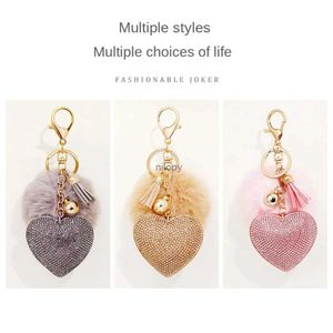 Keychains Lanyards Fluffy Plüschkugelschlüsselkäse Kunstfell Pompom Strass Herzbag Anhänger Schlüssel Ring Feste Farbschüsse Ketten