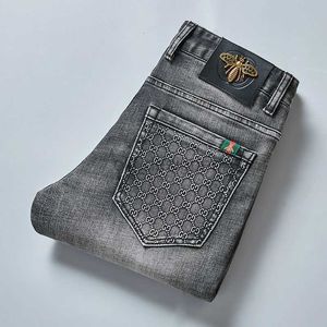 Designer di jeans maschile autunno New Little ape nella personalità maschile slim fit piccoli piedi lunghi pantaloni da uomo alla moda