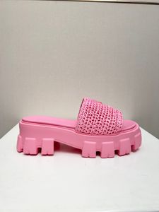 2025 Pink Woven Sandals White Sandals Sneaker Boot Black Shoes Sneakers för kvinnor