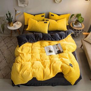 寝具セット4pcs冬の温かい二重の側面フランネルセット枕カバーと羽毛布団ベッドベルベット1.8-2mのフラットカバーシート