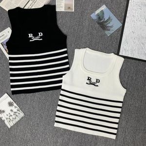 Sommer Europäische Fashion Ins Schlampe Briefe bestickt Schwarz -Weiß -Matching aller gestrickten Camisole Frauen Designerweste Frauen Designerweste