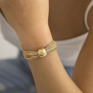 Bracciale esagerato da donna esagerato punk a strati a strati Accessori a strati con artigianato personalizzato elegante e piccolo in stile