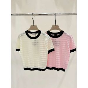 Miumiuss T-Shirt Tasarımcı Lüks Moda Mektubu Baskılı Kadın T-Shirt İlkbahar/Yaz Yeni Küçük Kokulu Stil Yuvarlak Boyun Kabarcık Kol Üst Renk Kısa Kollu