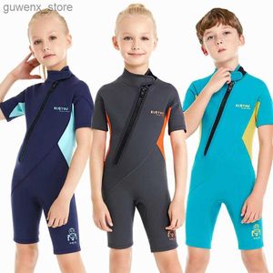 Tek parça çocuklar sörfler wetsuit 2mm neopren kısa dalış elbisesi erkekler için tüplü mayo kızlar kalın mayo çocuklar ıslak takım elbise y240412y2404171w8h