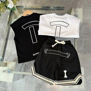 Bebek Çocuk T-Shirt Şort Set Giysileri Çocuk Giyim Setleri Yaz Takım Türü Toddler Üstler Çocuk Demirleri Erkek Kız Kızlar Spor Takım N2GA#