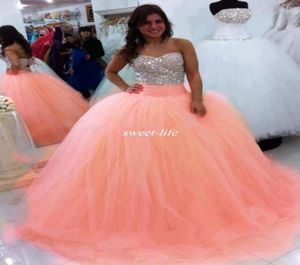 2019 Cristalli di perline scintillanti Abiti Quinceanera Abiti senza spalline Signore senza maniche Tulle Corset Abito da ballo per abiti da ballo per 15 anni8061904