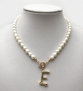 Real Pearl Necklace Choker Alphabet AZ Inledande rostfritt stål Buckle Goldcolor Pendant Freshwater Jewelry 2202287185785