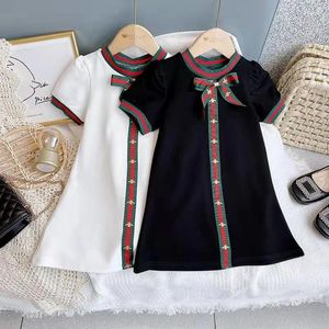 Flickaklänningar Little Summer Bow Dress Korean version av avslappnad bandkjol Baby Preppy Princess 110-140cm