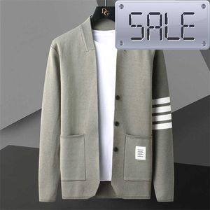 Blusas de masculinos contrastantes listras tricô manniting manga longa slim fit cardigan masculino casaco de vestuário Hombre botones 230828