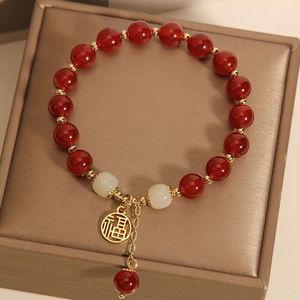 Instagram etnisk stil röd agat kristall enkel cirkel kvinnors välsignelse ord vit jade hink pärla armband smycken