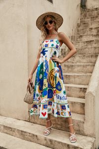 Stylowa lady Graffiti nadrukowana duża sukienka huśtawka 2024 Summer Kobiety Spaghetti Pasek Backless Long Beach Sukienka świąteczna