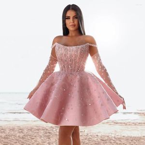 Vestidos de festa à venda fofos rosa baile curto 2024 vestidos formais fora de tiras de ombro de cristal vestido de convidado de casamento mini comprimento