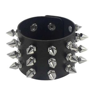 Andere Armbänder 2024 PU Leder Nieten Armband Choker Punk Spike Nieten Manschette schwarzes Armband Verstellbarer Manschette Banglel240416