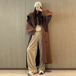 Versão coreana do inverno de outono novo e preguiçoso estilo de camisola de comprimento médio, cádico de lapela de malha de malha de malha feminina, feminina