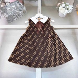 新しい女の子のパーティードレスレタープリントベビースカートサイズ100-150 cmキッズデザイナー服の袖なしのラペルカラープリンセスドレス24april